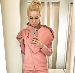 Звони в любое время. Девушка ищет парня в Саратове Звони в любое время. Девушка ищет парня в Саратове