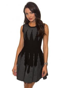 Девушка ищет парня для интима в Саратове Девушка ищет парня для интима в Саратове